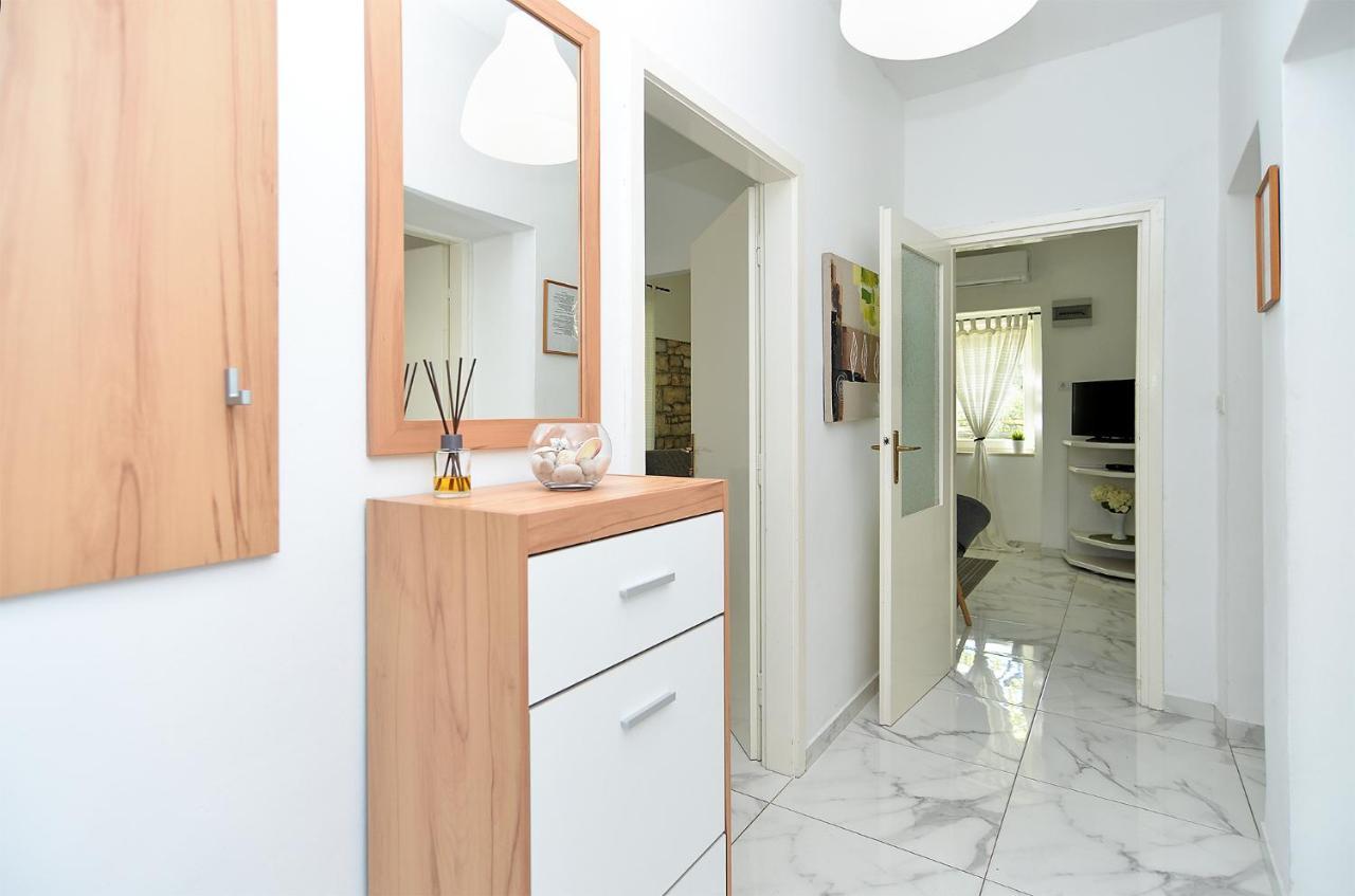 House 1037 Villa Fazana Bagian luar foto